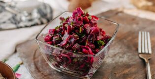 Курица и черная редька в салате